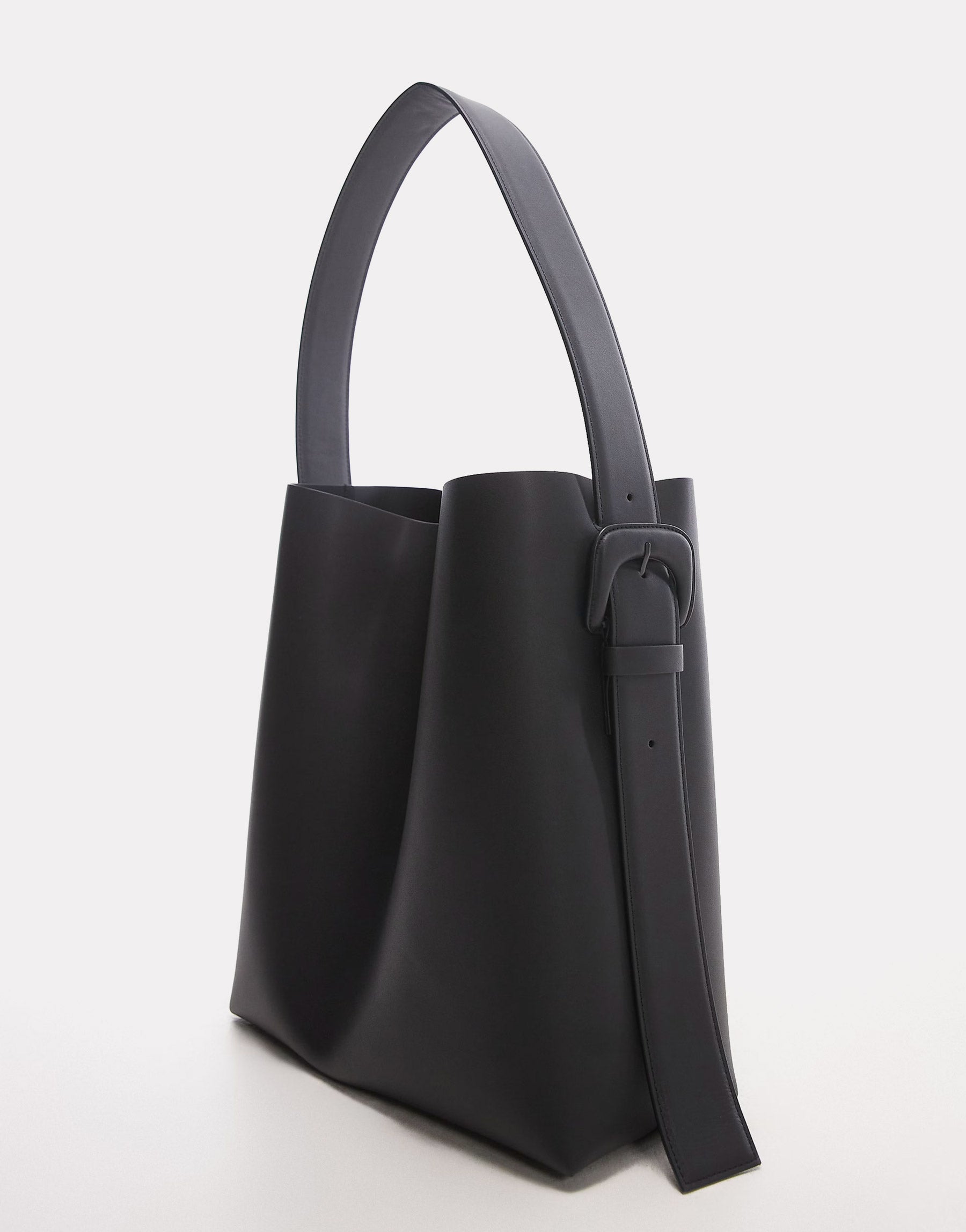 Leather bucket tote bag