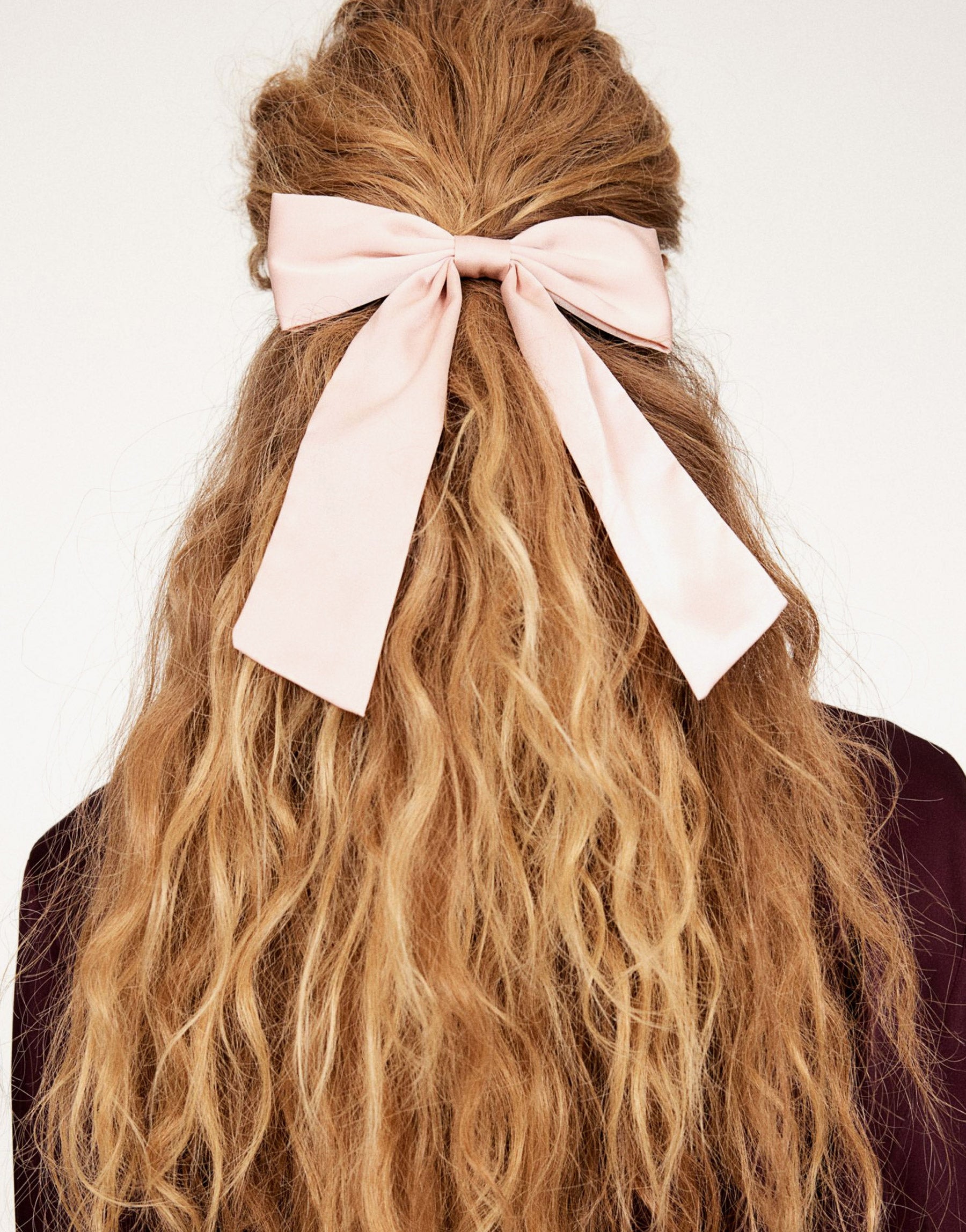 Bow decorated hair clip