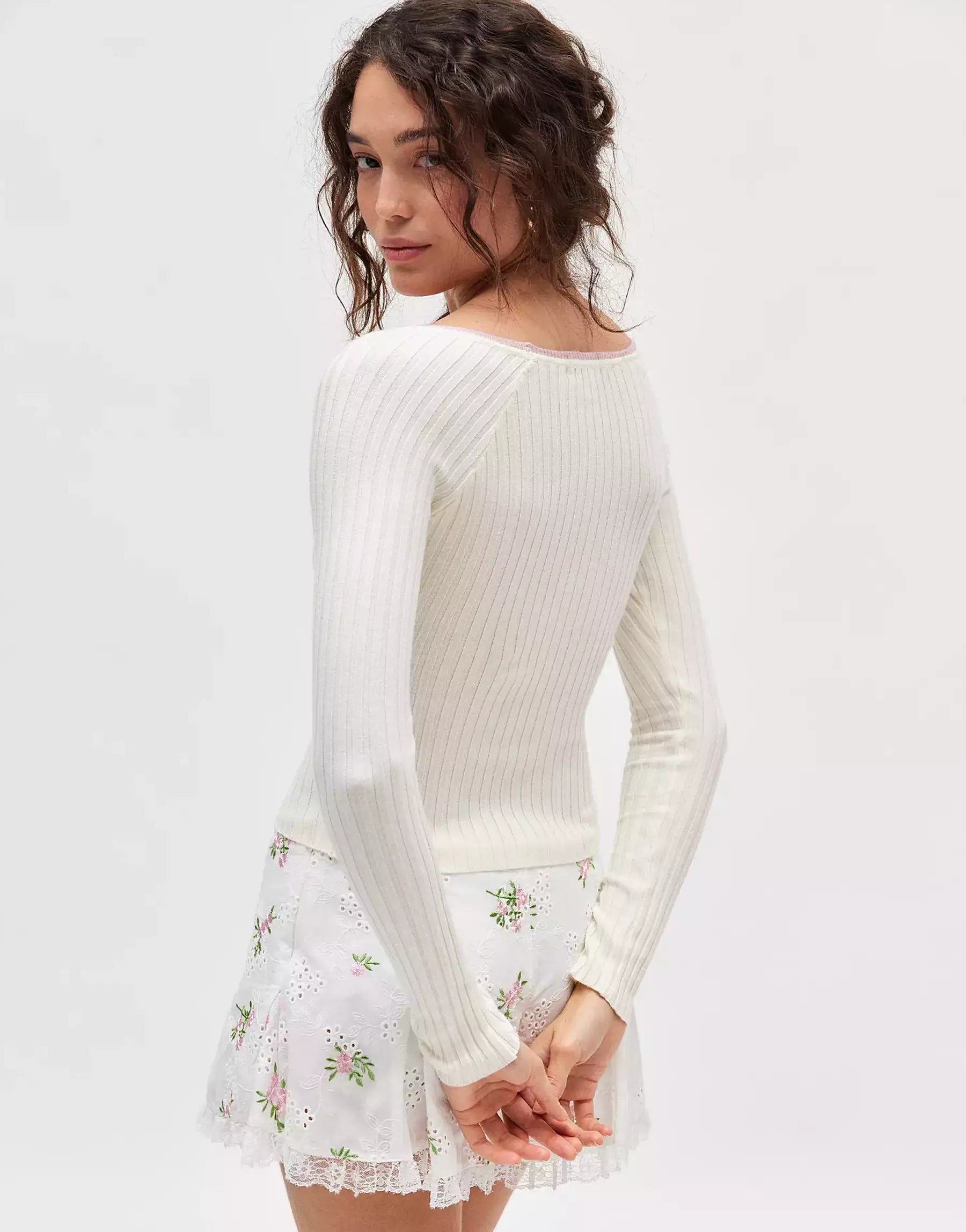 Deep Neck Ribbon Sweater