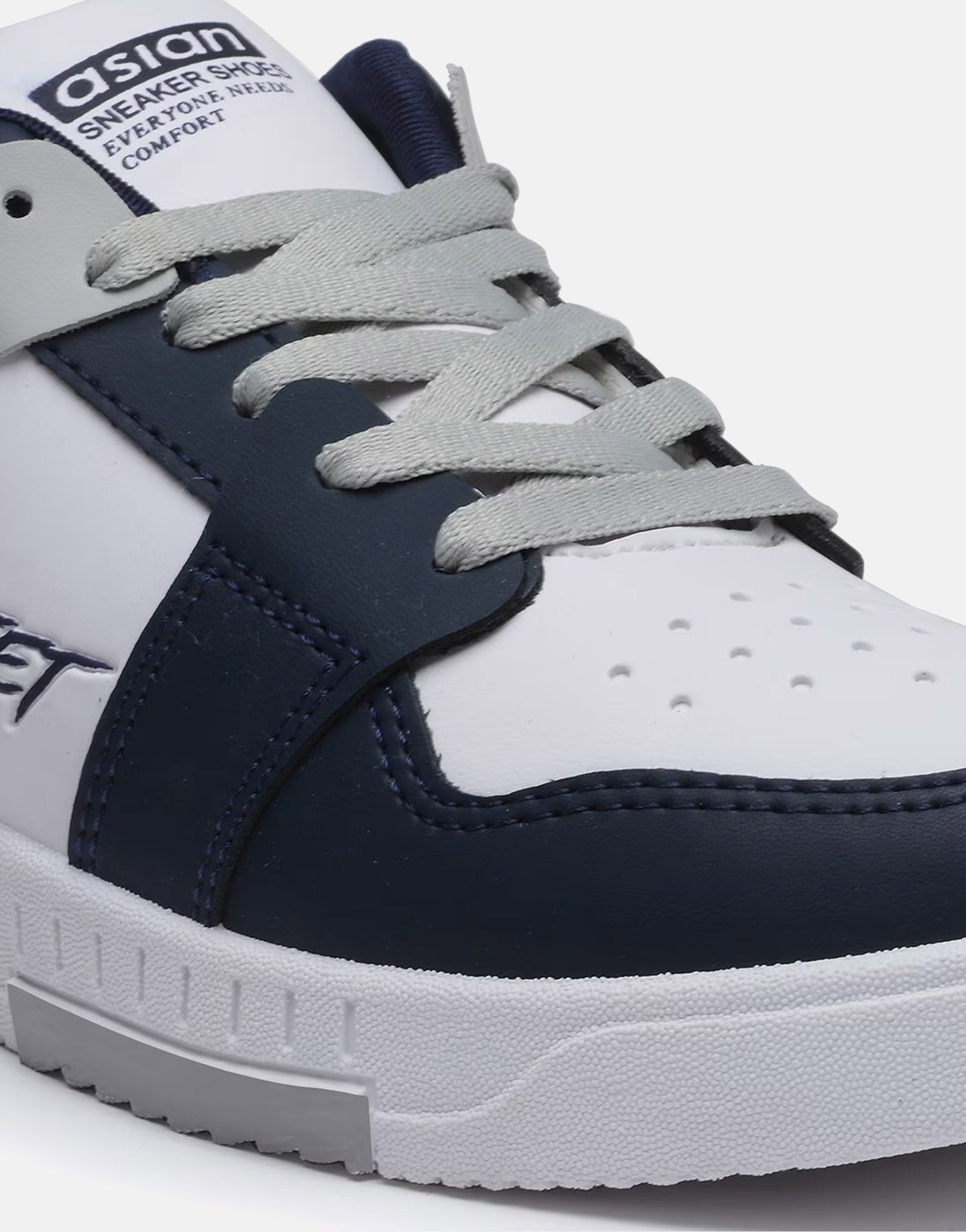 Round-Toe Casual Shoes