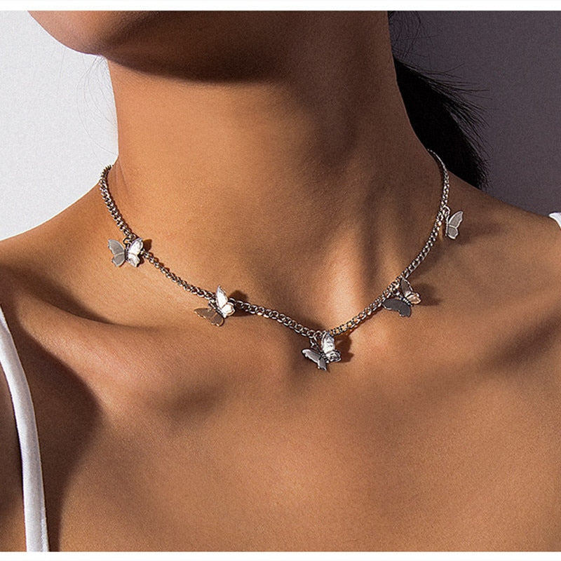 Choker Necklace Lovely Golden